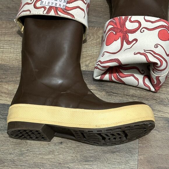 XTRATUF Women's Salmon Sisters 15 In Legacy Boot Octopus Print Size 6M - Picture 3 of 9